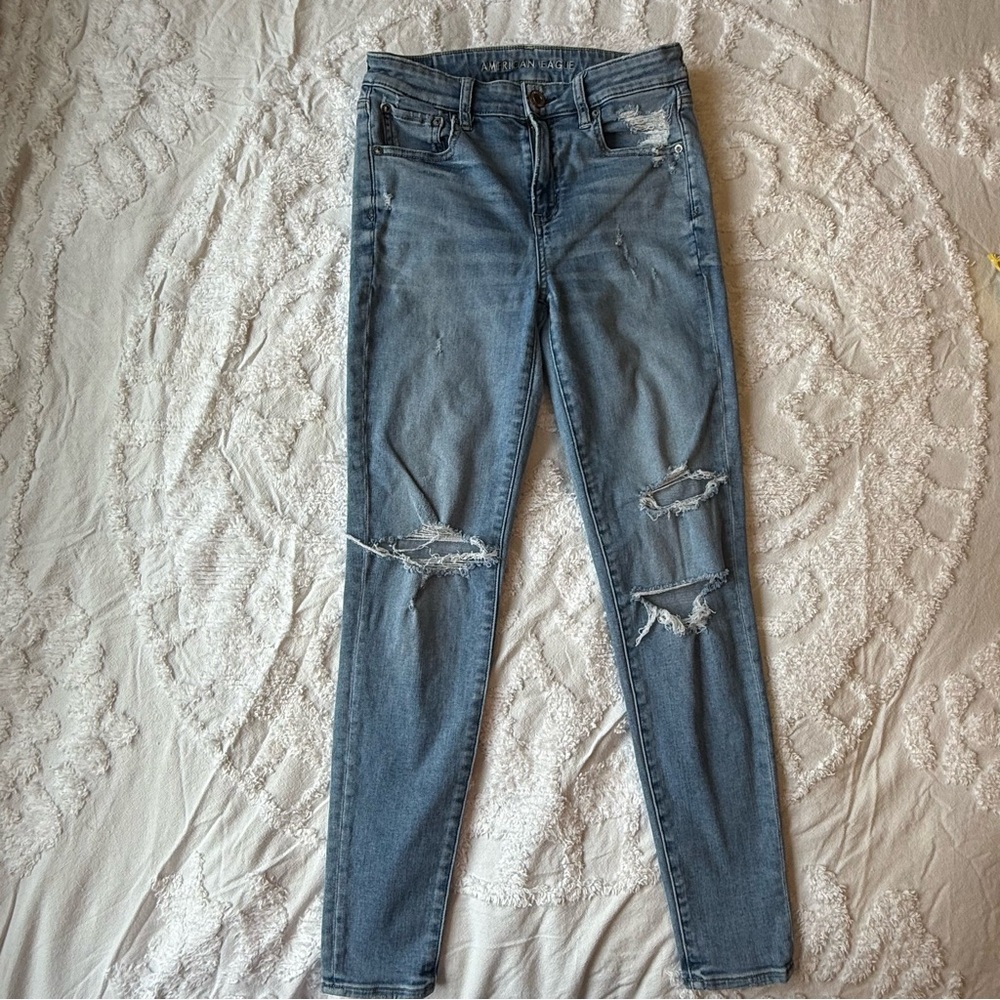 American Eagle High Rise Jeggings Next Level Stretch Size 8 Distressed Ripped